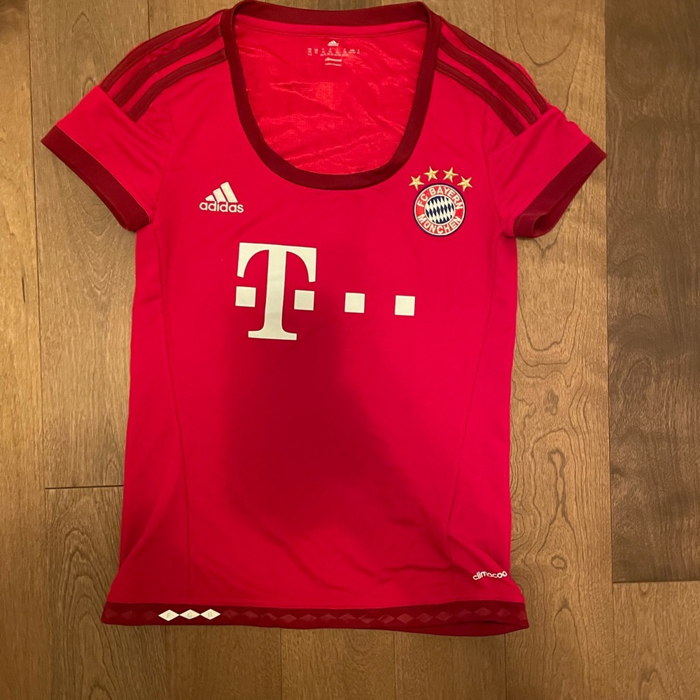 Bayern Munchen woman’s jersey